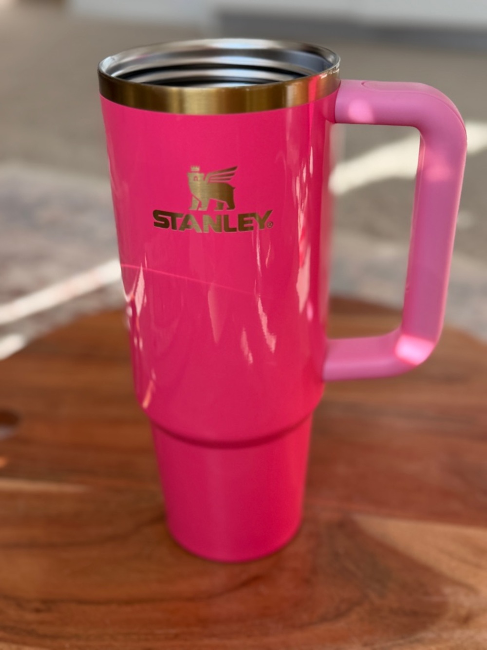 Stanley Pink Insulated Travel Mug with Handle - Picture 4 of 15